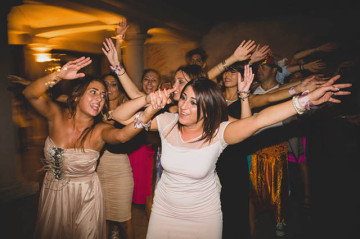 svadobní_hostia_zabava